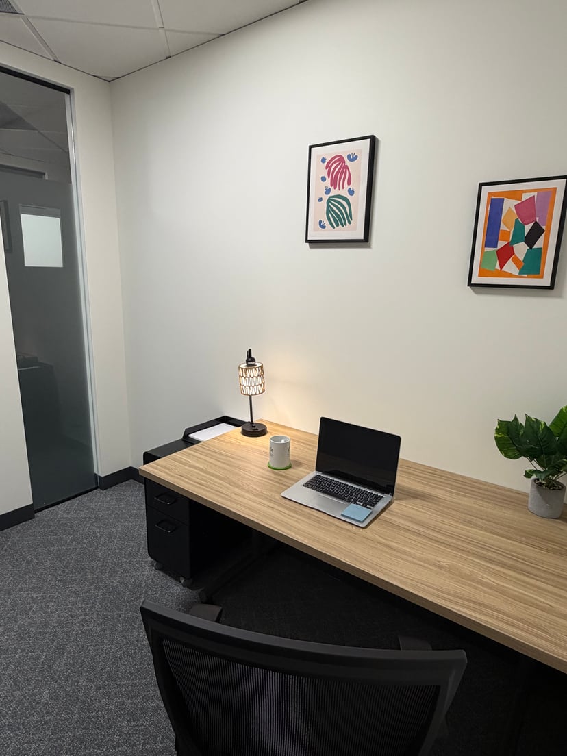 Solo Office - #2050 - Greenwood Village, CO